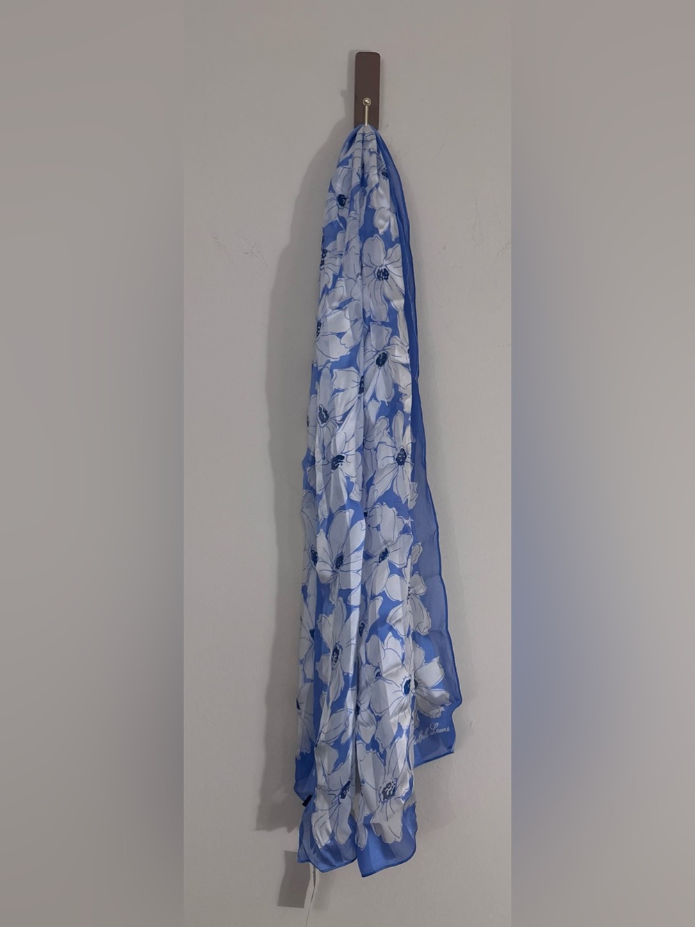 NWT Lauren Ralph Lauren 100% Silk Blue White Floral Scarf 52”